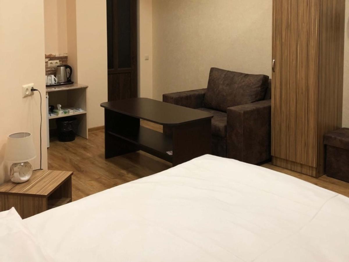 H Resort Hotel Vagharshapat Armenia Bagian luar foto